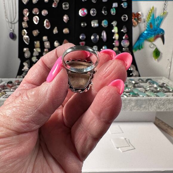 Agitated coral gemstone ring stamped 925 silver plated, handmade size 8.5. - Picture 2 of 4